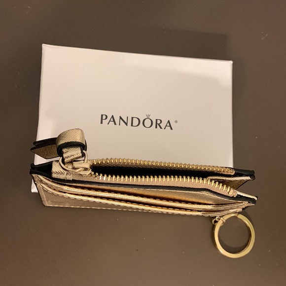 Pandora Card and Change Wallet ✨ - Picture 3 of 3